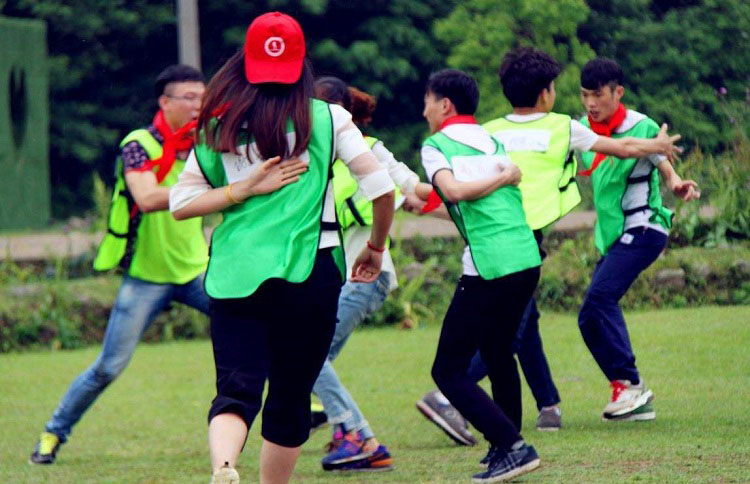 拓展訓練團隊游戲【撕名牌】 拓展訓練團隊游戲【撕名牌】